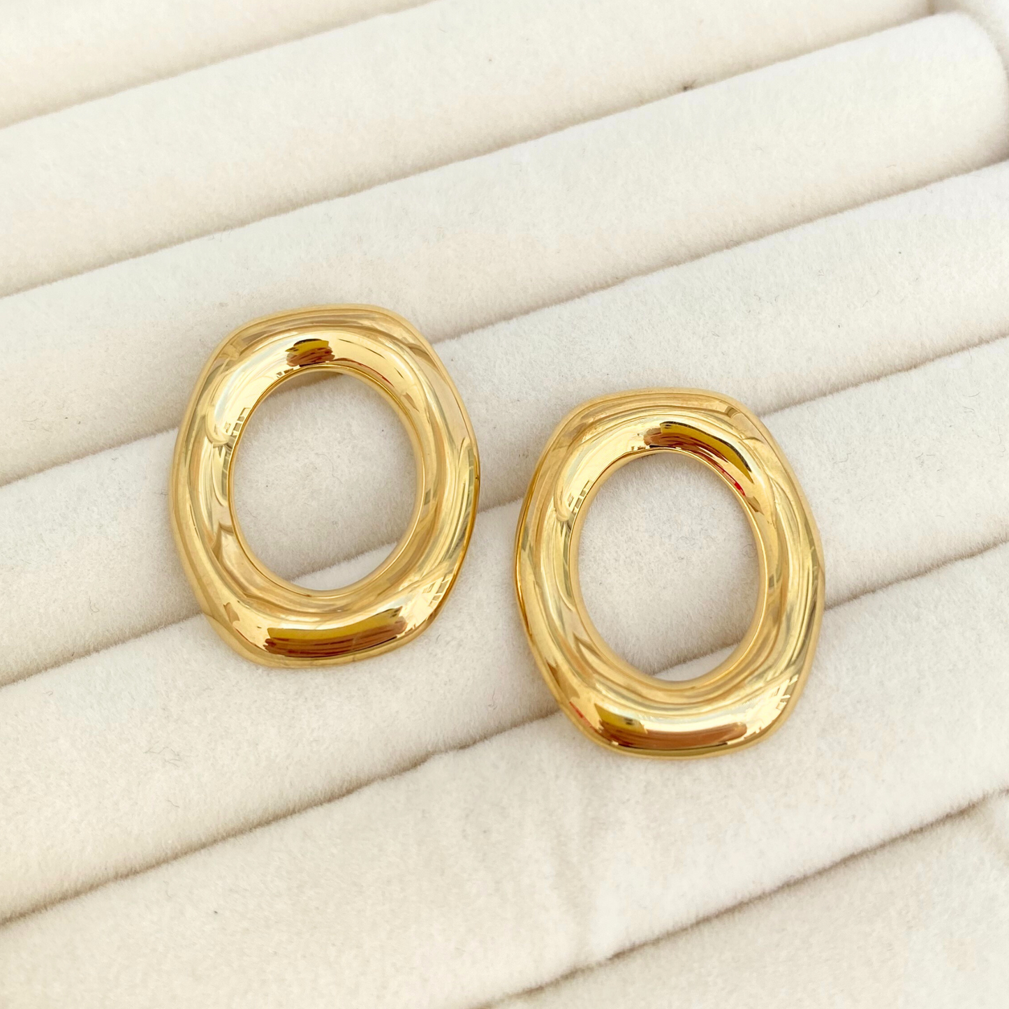 Aretes Oval