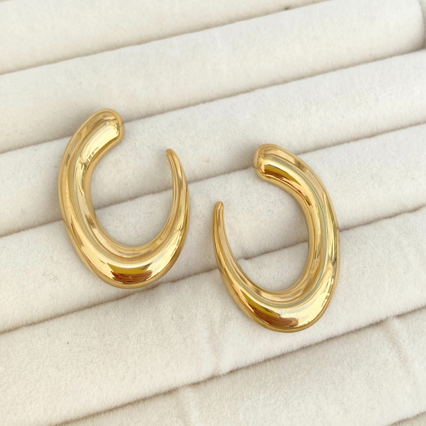 Aretes Ovalo Asimetrico