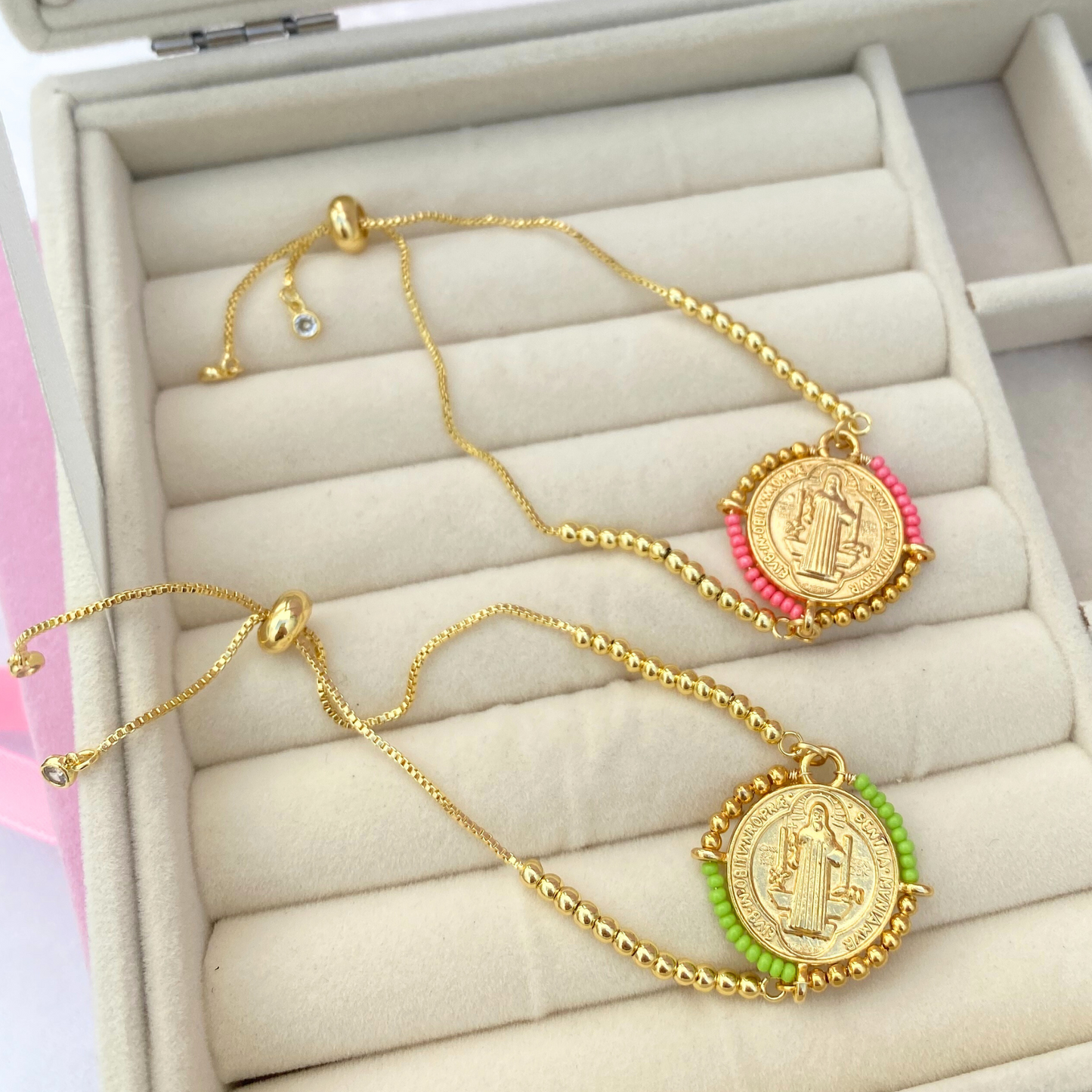 Pulsera San Benito Tejido