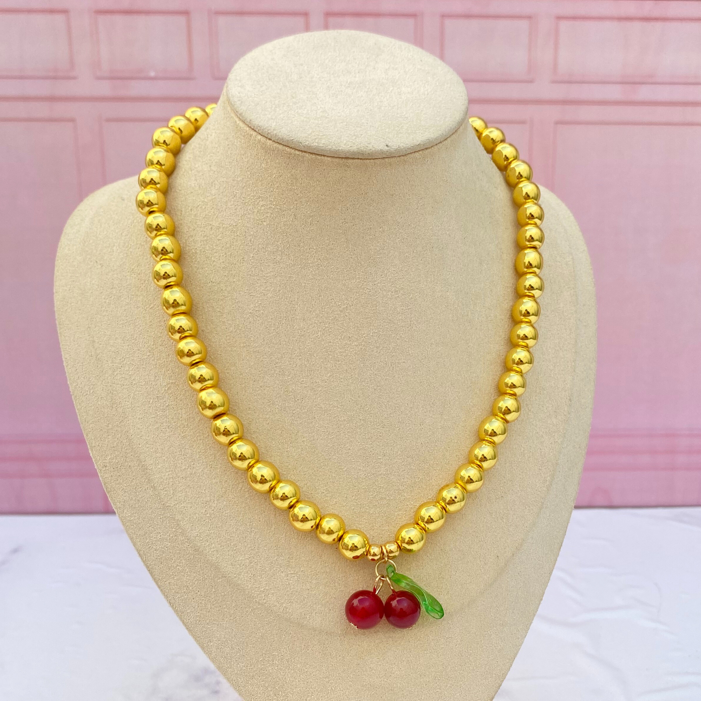 Collar Dorado Cereza
