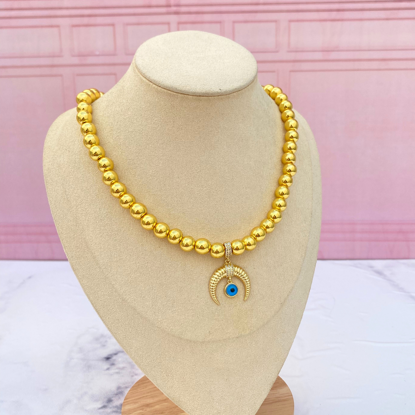 Collar Cuerno Ojo