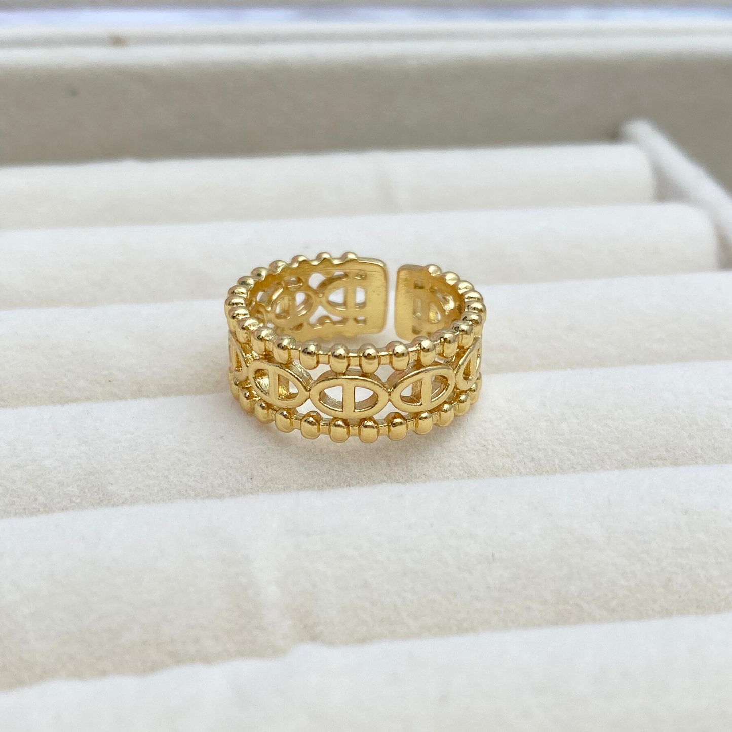 Anillo Figura Dorado - Ajustable