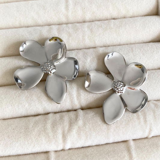 Aretes Flor Plateado