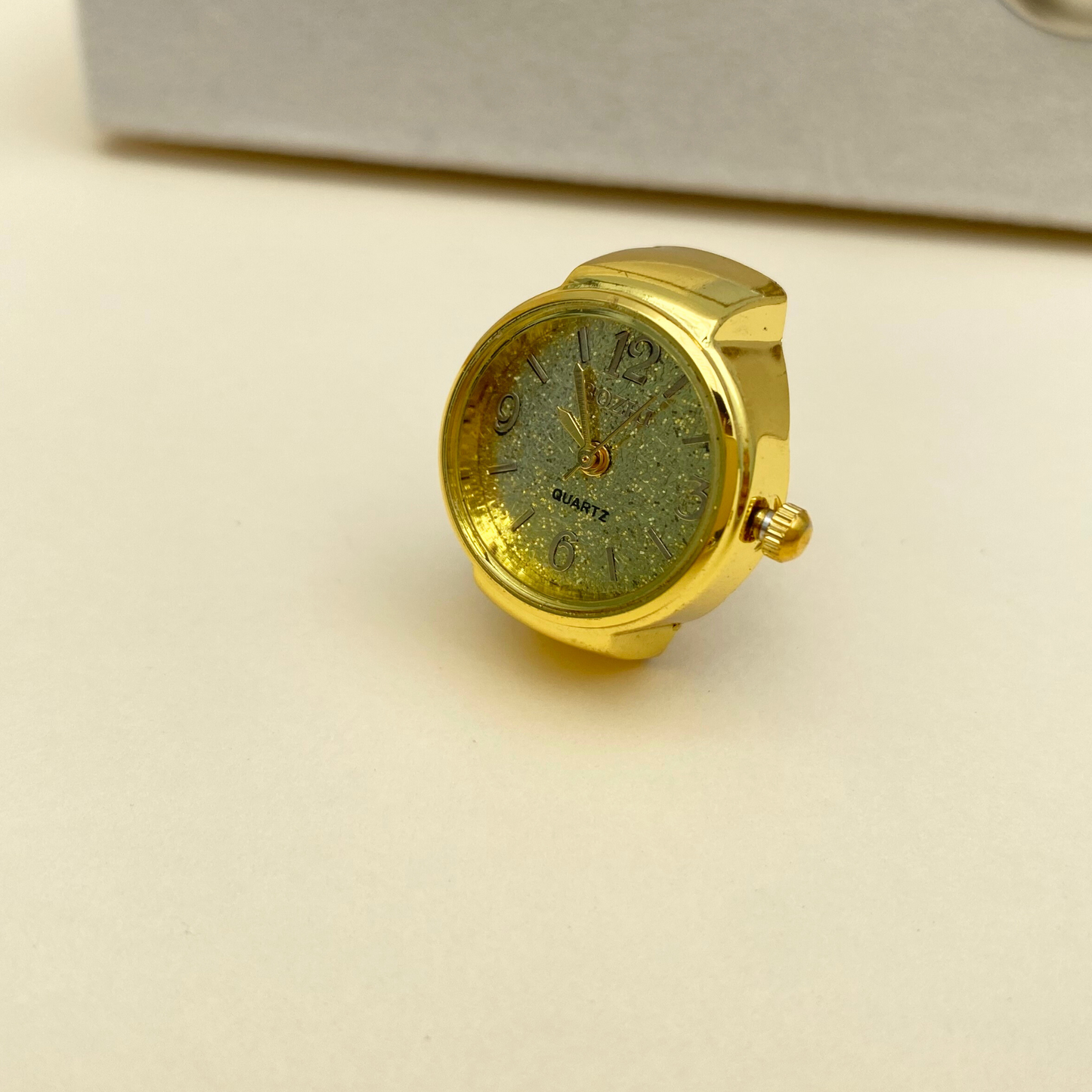 Anillo Reloj Dorado